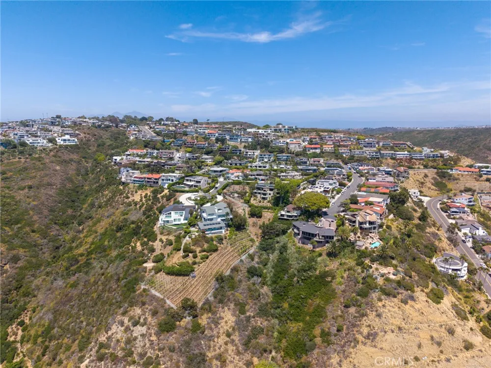 719 Davis Way Laguna Beach, CA 92651