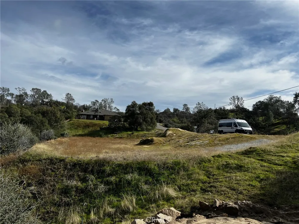 1572 Lilley Mountain Coarsegold, CA 93614