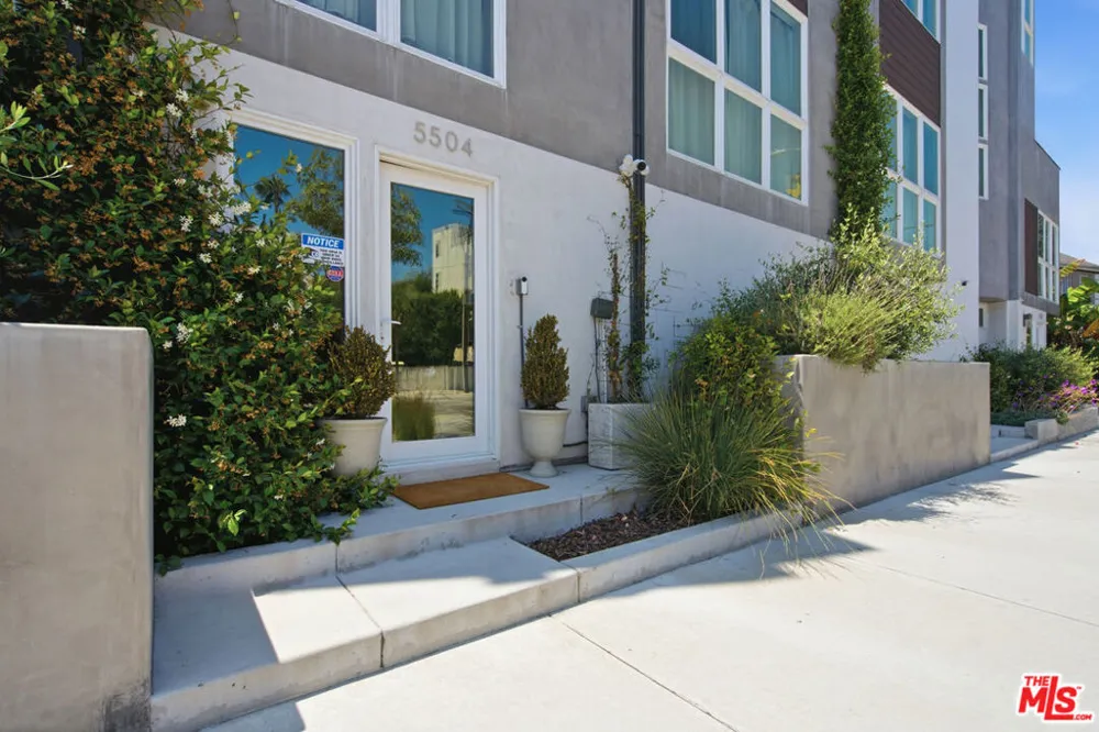 5504 W Olympic Boulevard Los Angeles, CA 90036