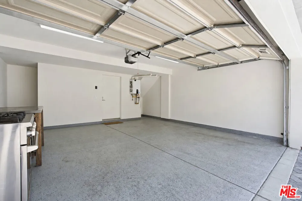 5504 W Olympic Boulevard Los Angeles, CA 90036