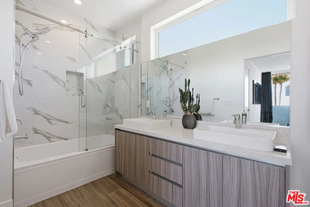 5504 W Olympic Boulevard Los Angeles, CA 90036