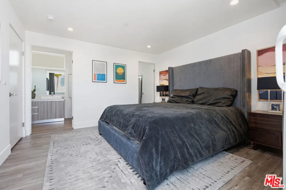 5504 W Olympic Boulevard Los Angeles, CA 90036