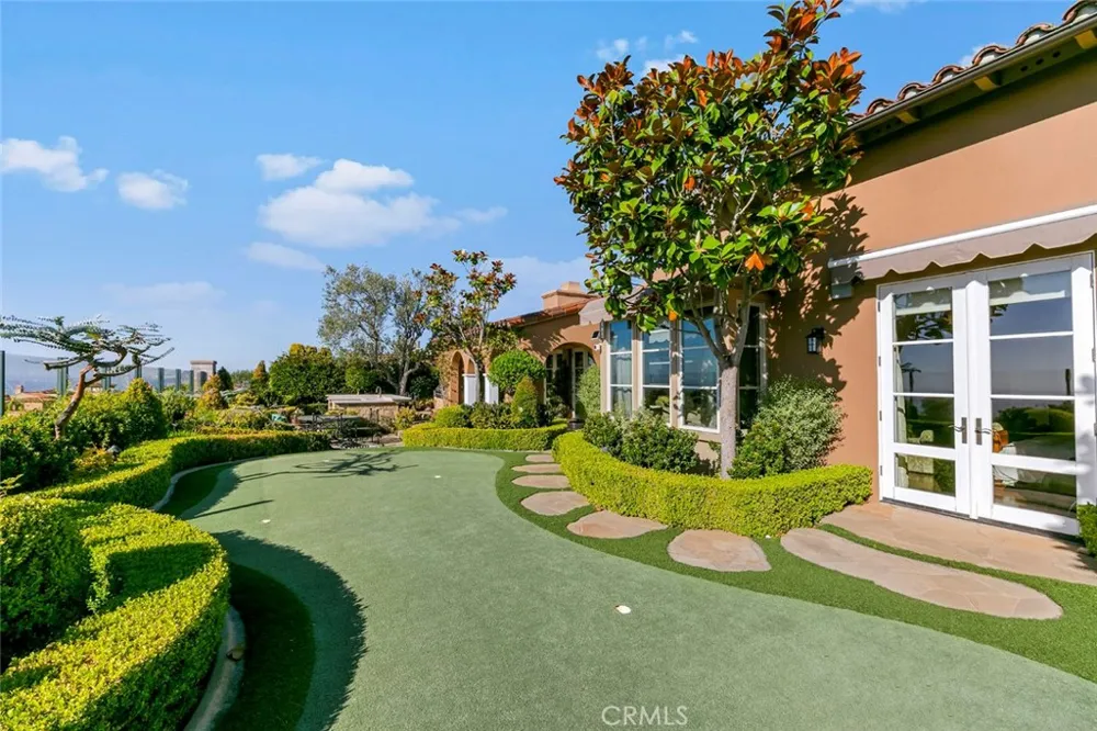 31 Overlook Newport Coast, CA 92657
