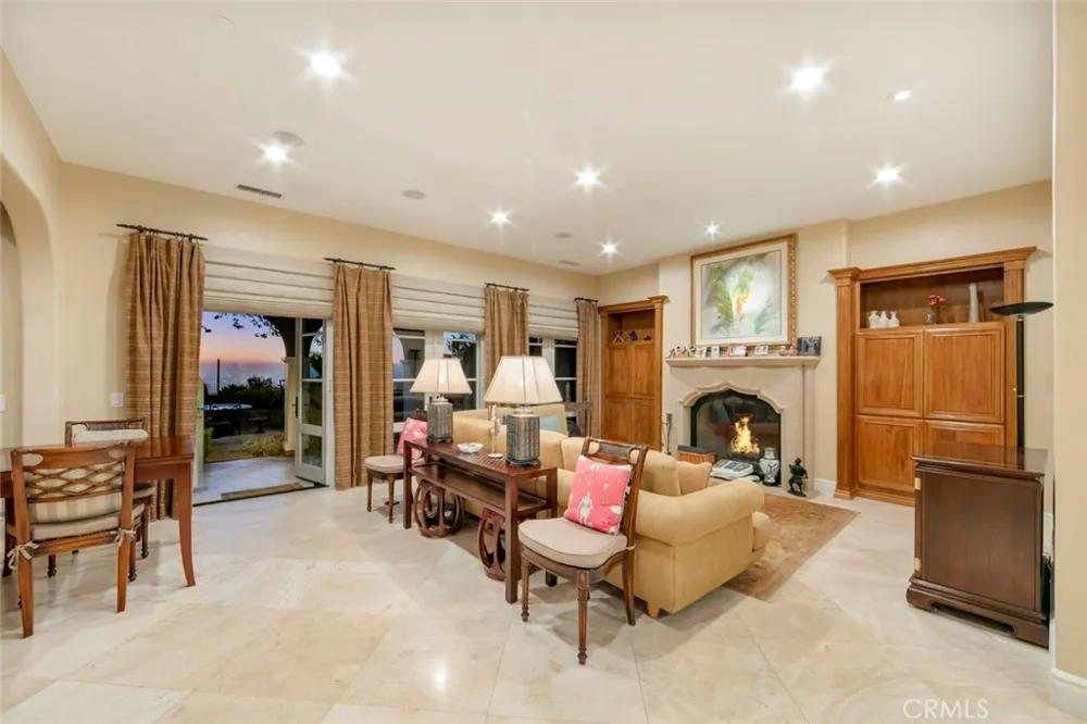 31 Overlook Newport Coast, CA 92657