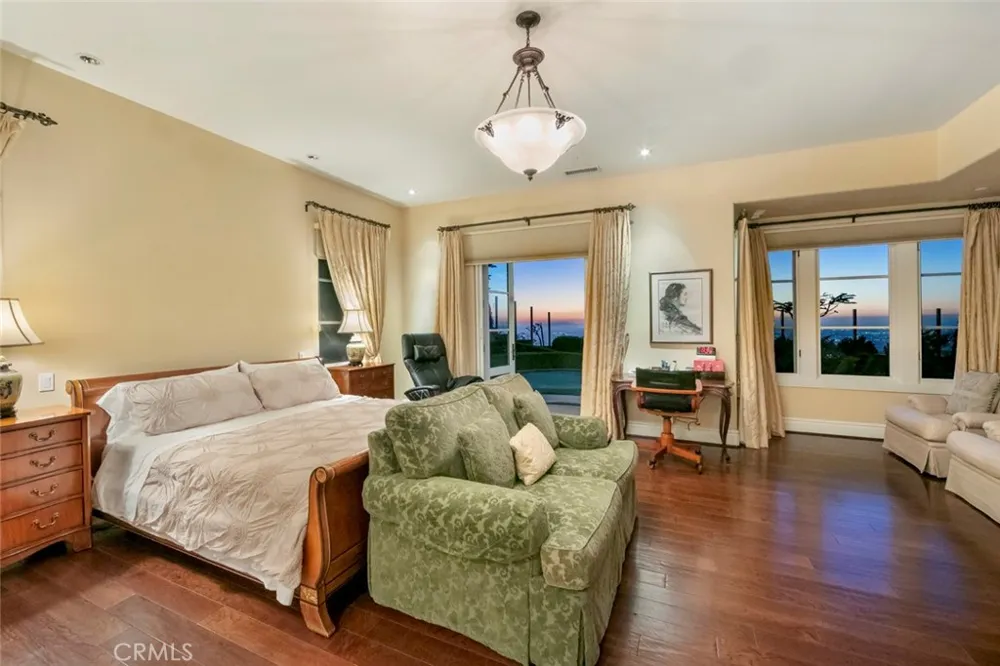 31 Overlook Newport Coast, CA 92657