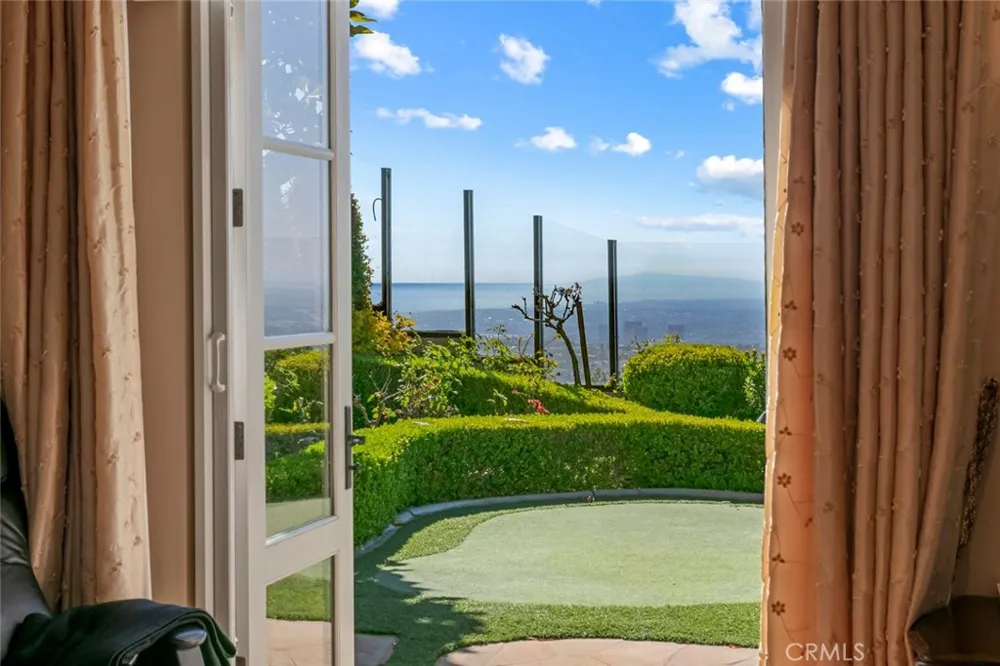 31 Overlook Newport Coast, CA 92657