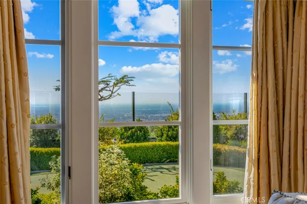 31 Overlook Newport Coast, CA 92657