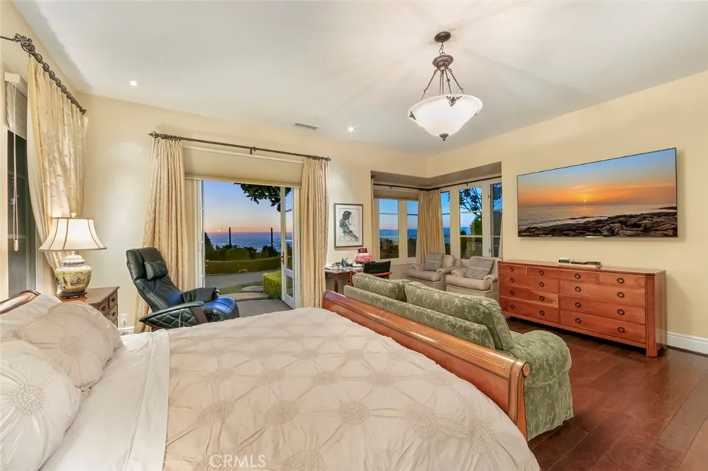 31 Overlook Newport Coast, CA 92657