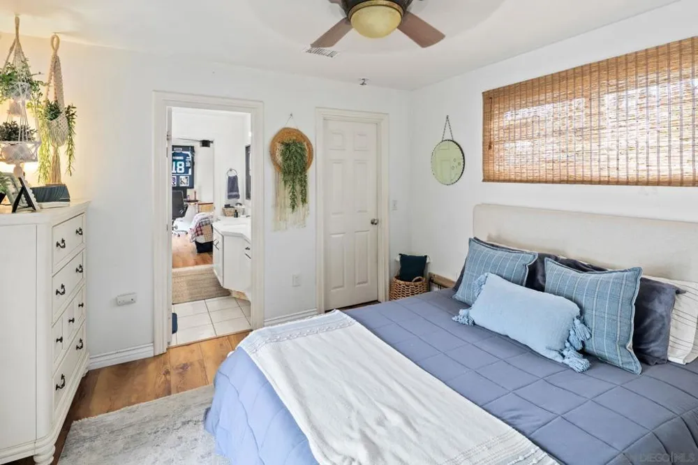 649 I Ave. Coronado, CA 92118