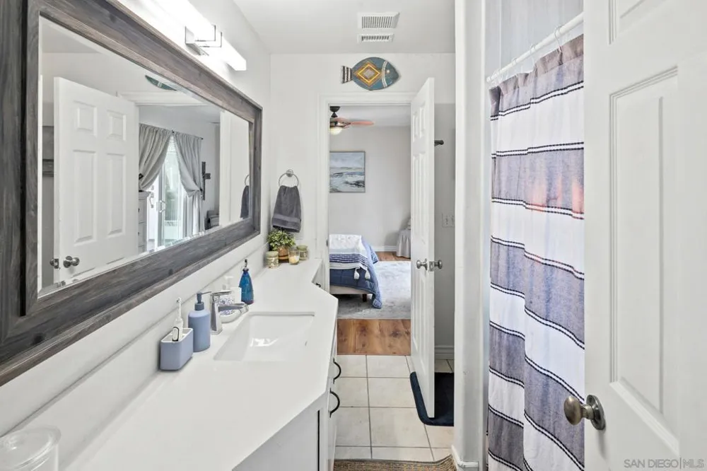 649 I Ave. Coronado, CA 92118
