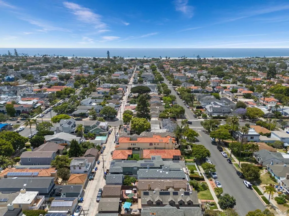 649 I Ave. Coronado, CA 92118