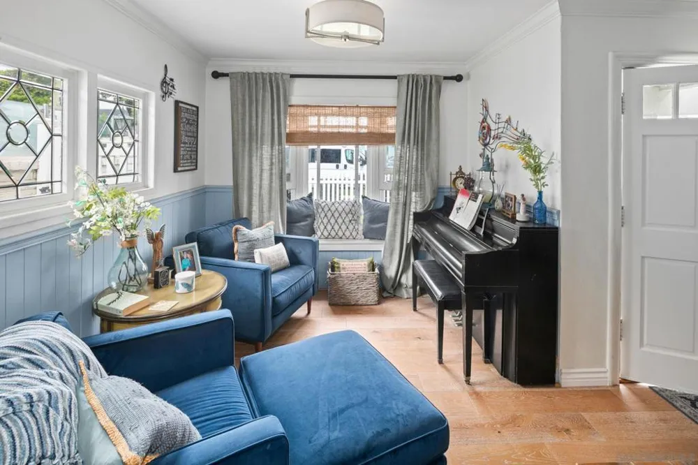 649 I Ave. Coronado, CA 92118