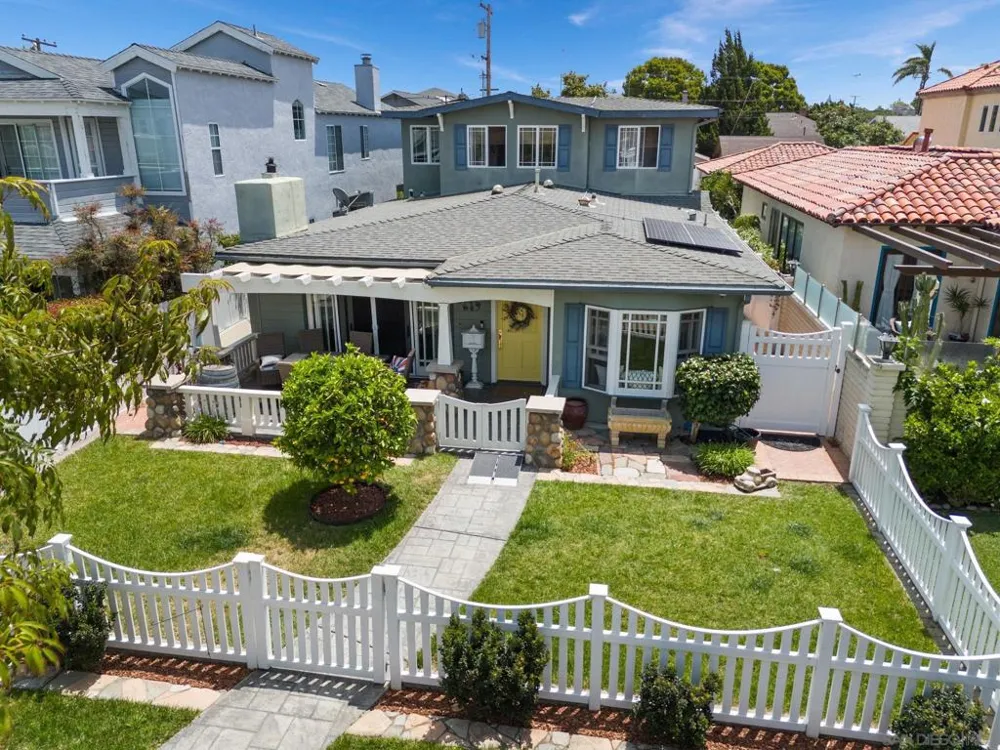 649 I Ave. Coronado, CA 92118