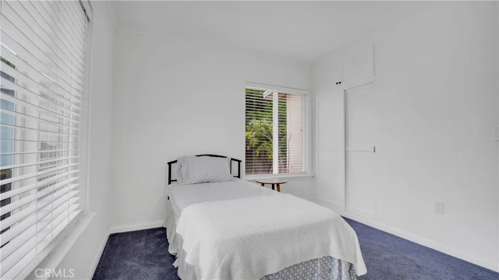10207 Camarillo Street Toluca Lake, CA 91602