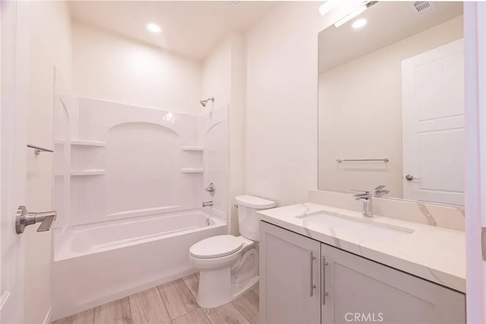 190 New Ave #5 Monterey Park, CA 91755