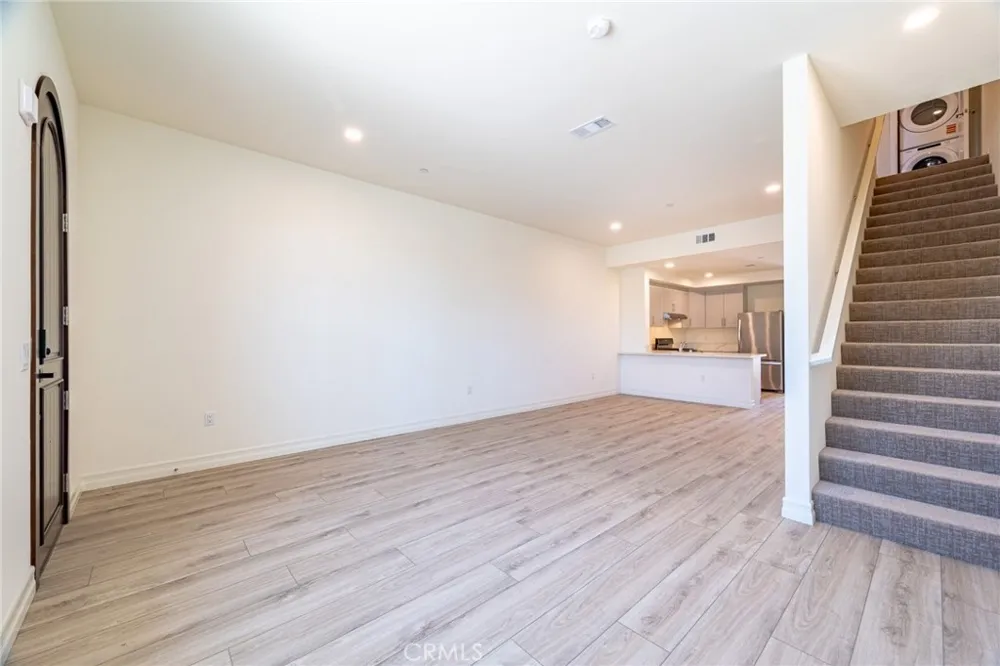 190 New Ave #5 Monterey Park, CA 91755