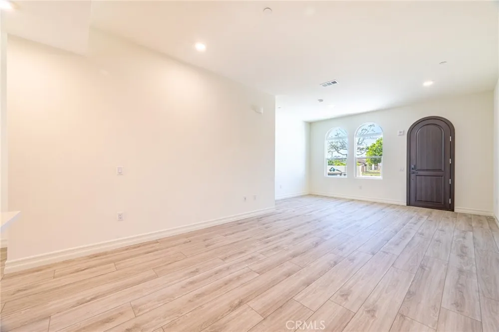 190 New Ave #5 Monterey Park, CA 91755