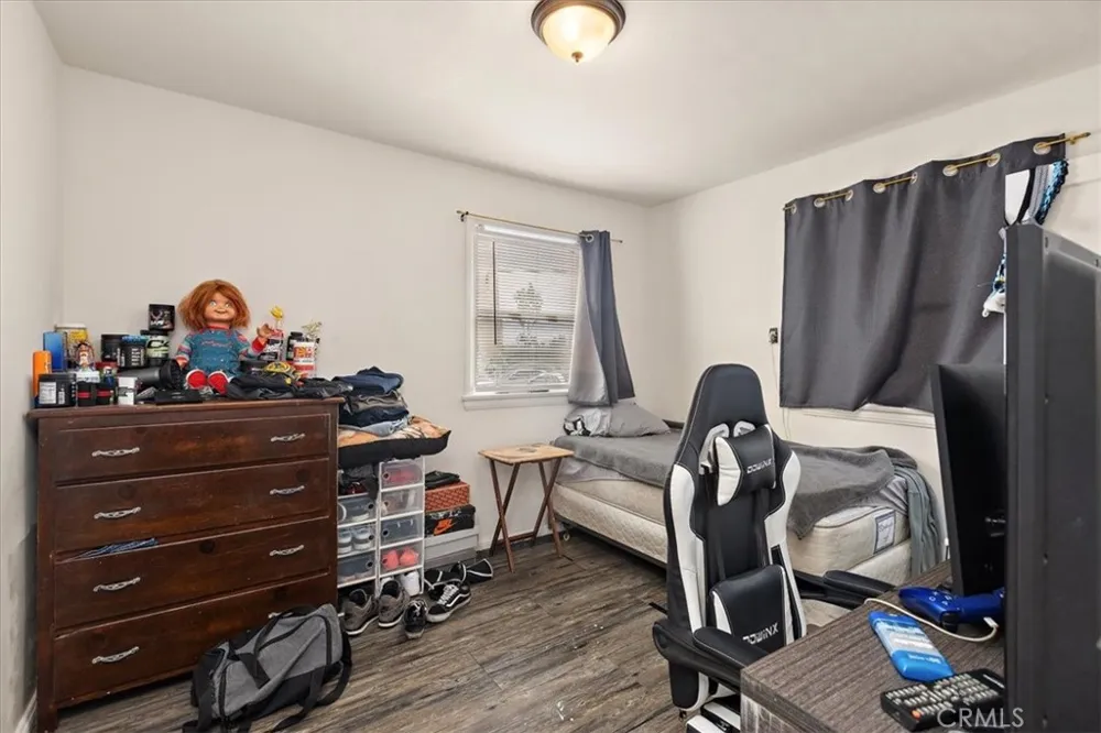 3025 Burton Rosemead, CA 91770