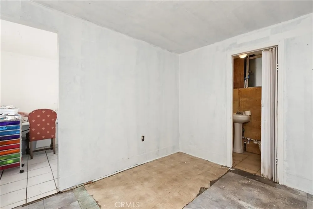 3025 Burton Rosemead, CA 91770