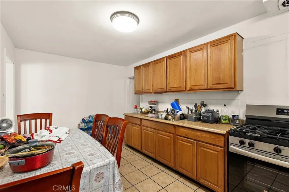 3025 Burton Rosemead, CA 91770