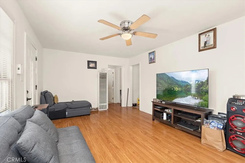 3025 Burton Rosemead, CA 91770