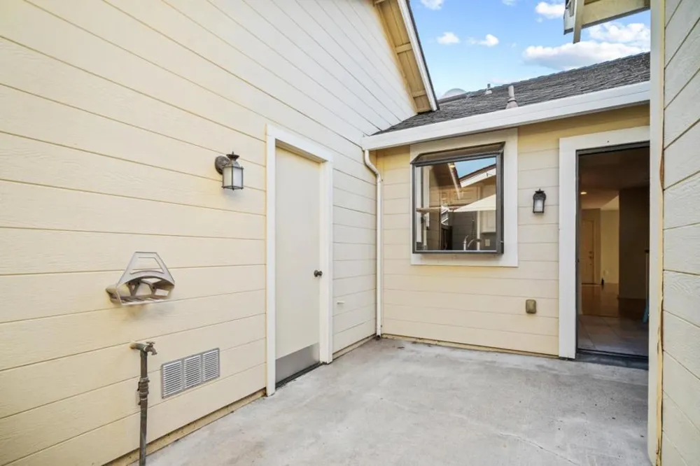 1037 Olympic Lane Seaside, CA 93955