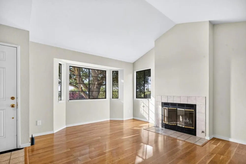 1037 Olympic Lane Seaside, CA 93955