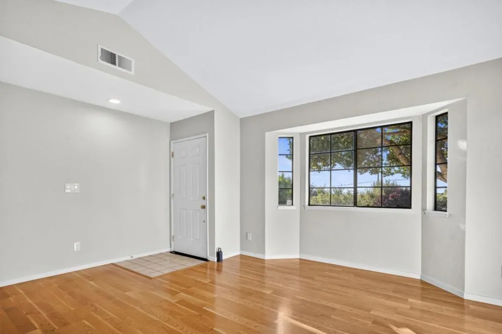 1037 Olympic Lane Seaside, CA 93955