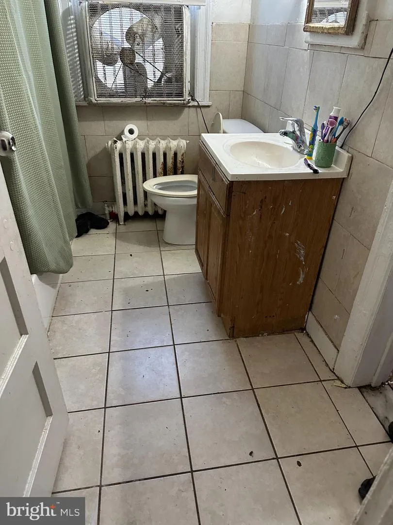 1425 WIDENER PLACE Philadelphia, PA 19141