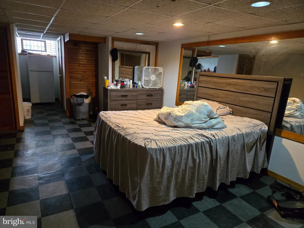 3355 PRINCETON AVENUE Philadelphia, PA 19149