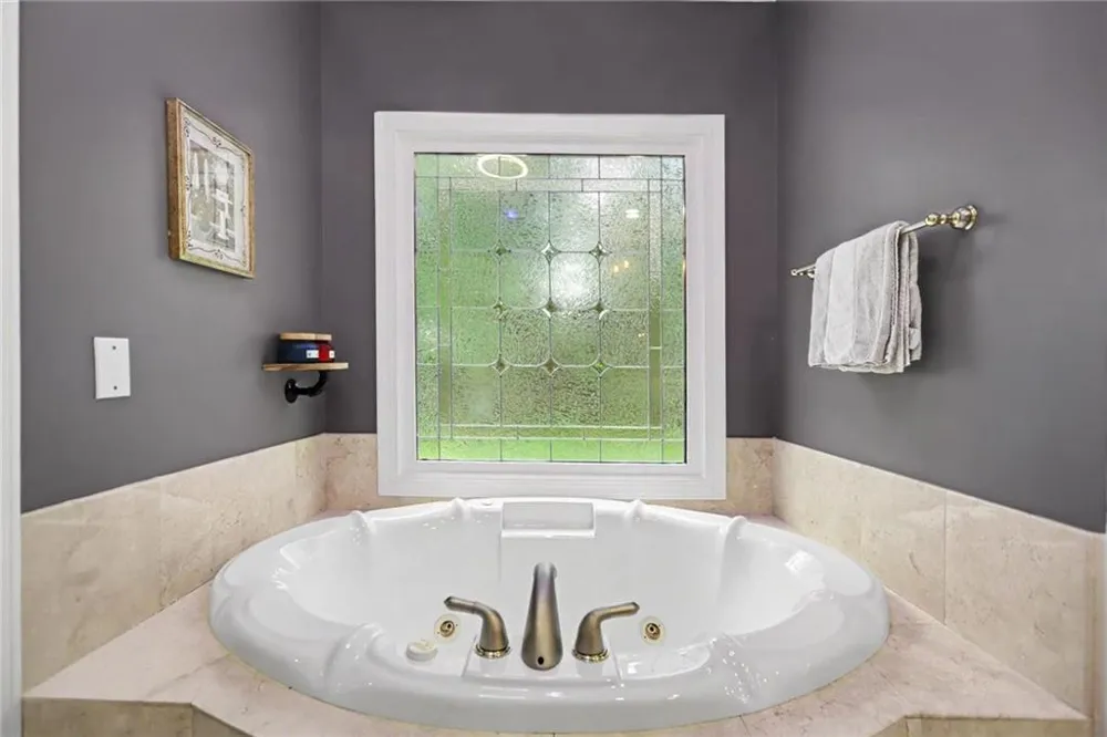 6375 Glenridge Drive Sandy Springs, GA 30328