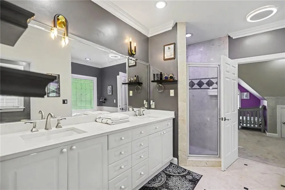 6375 Glenridge Drive Sandy Springs, GA 30328