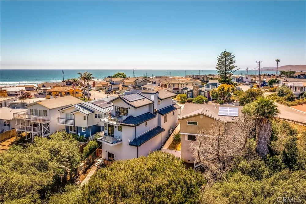 96 24th Street Cayucos, CA 93430