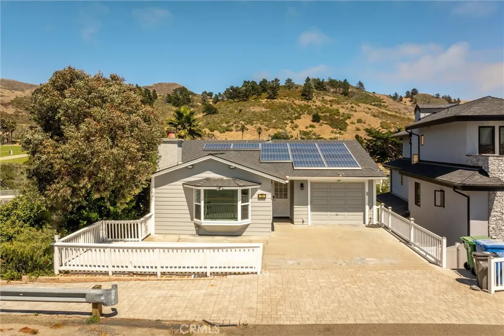 96 24th Street Cayucos, CA 93430