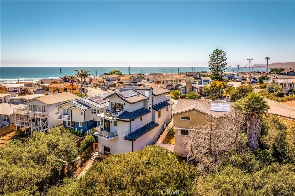 96 24th Street Cayucos, CA 93430