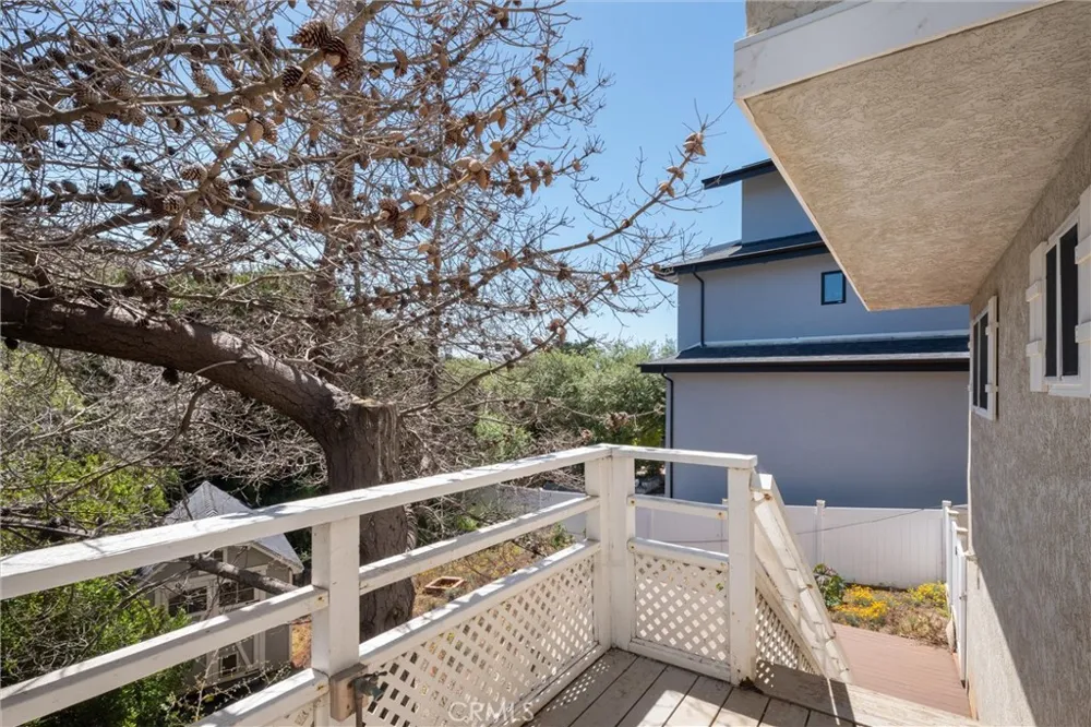 96 24th Street Cayucos, CA 93430