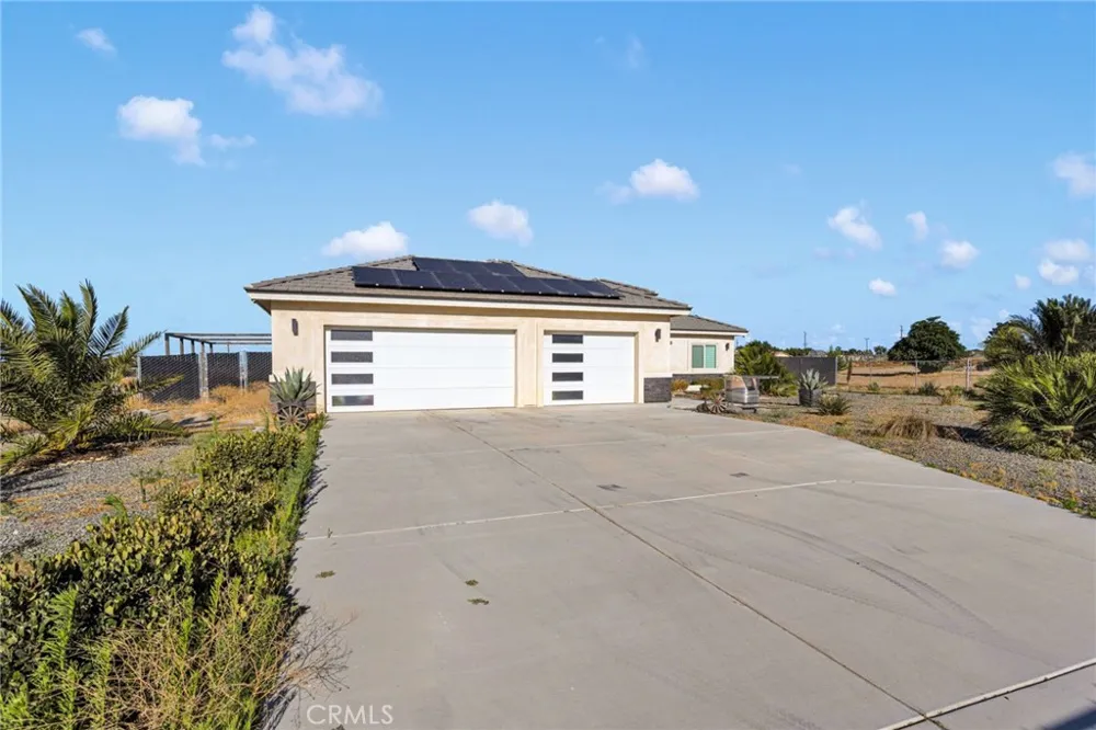 9831 Buttemere Phelan, CA 92371