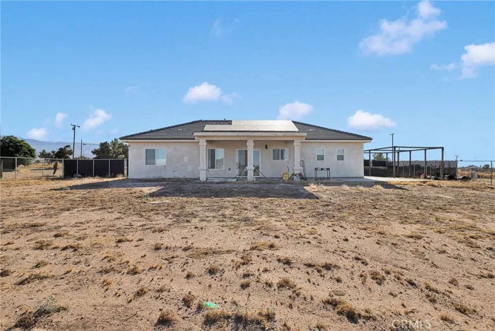 9831 Buttemere Phelan, CA 92371