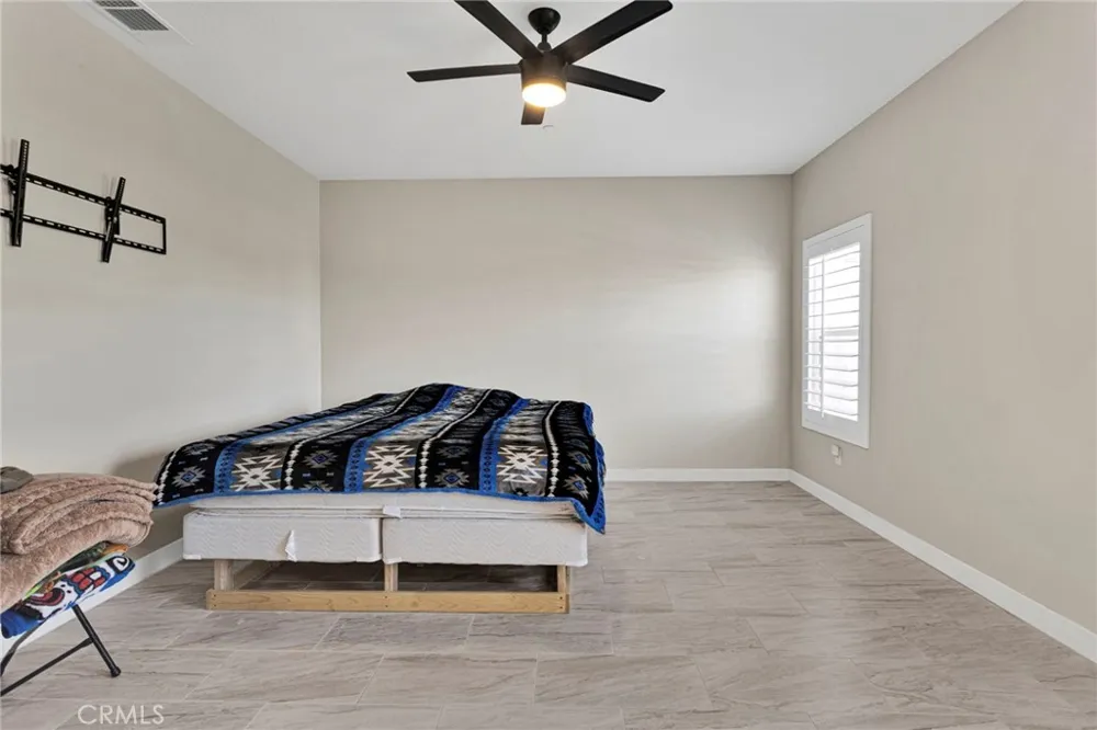9831 Buttemere Phelan, CA 92371