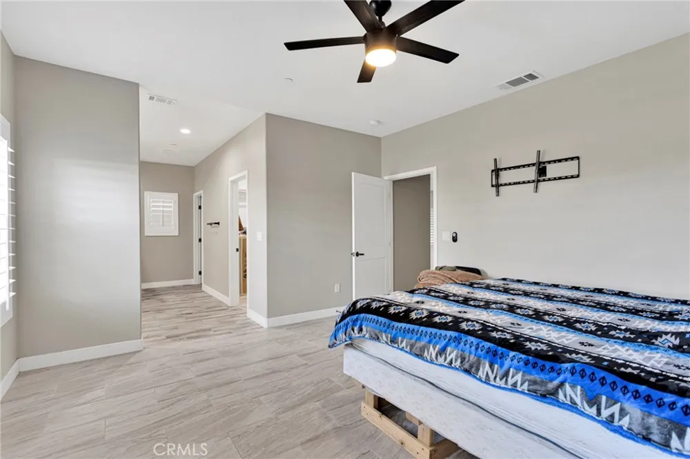 9831 Buttemere Phelan, CA 92371