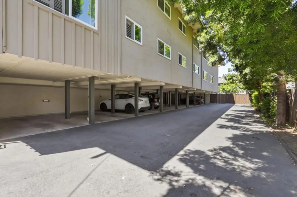 1540 San Antonio Street Menlo Park, CA 94025