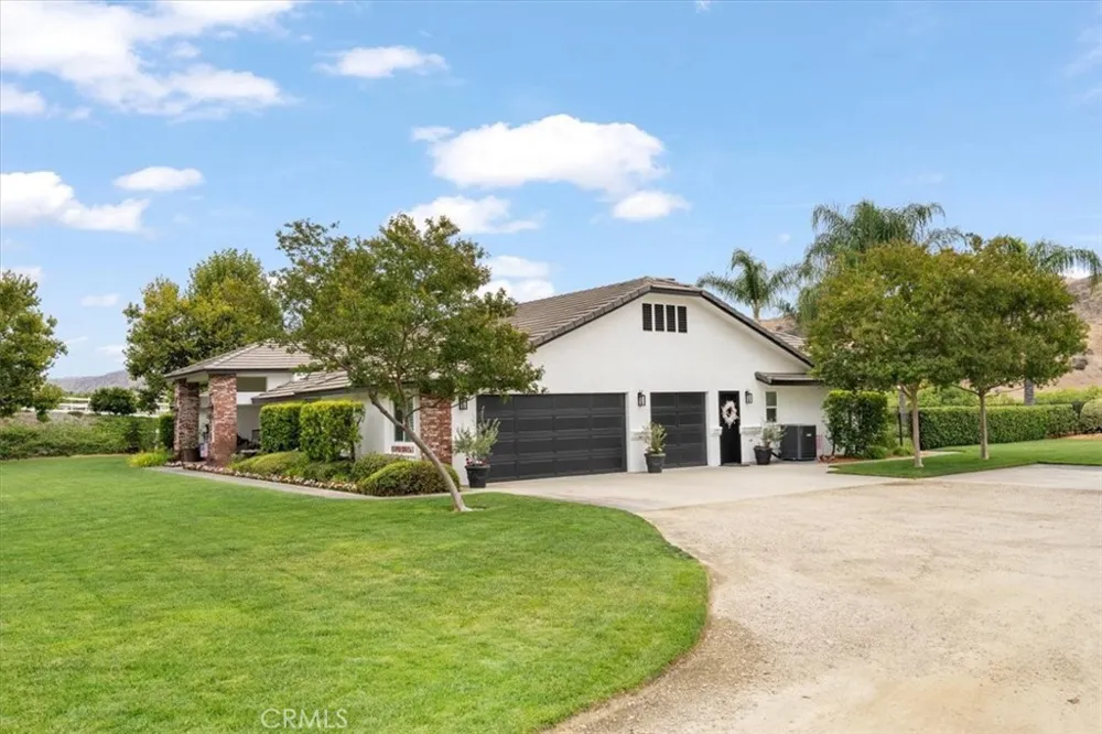 28845 Live Oak Canyon Redlands, CA 92373