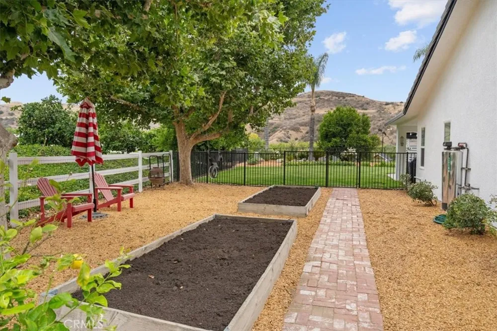 28845 Live Oak Canyon Redlands, CA 92373