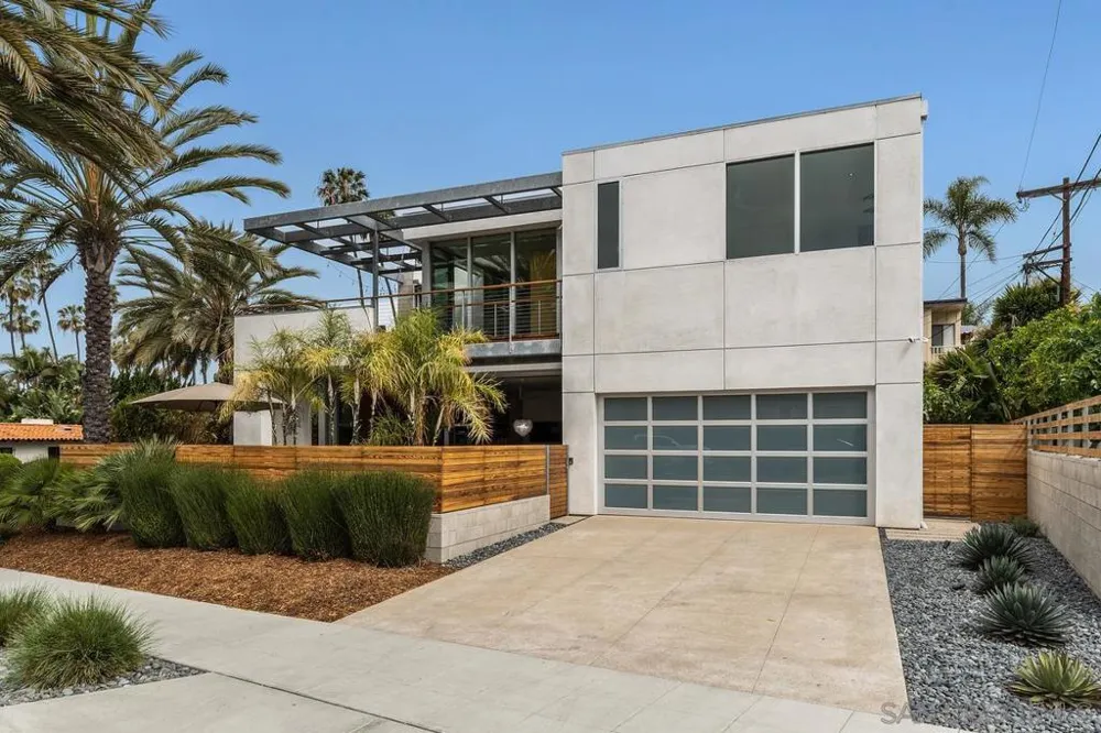 Address Not Shown La Jolla, CA 92037