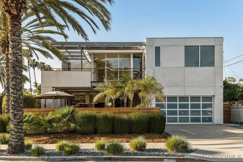 Address Not Shown La Jolla, CA 92037