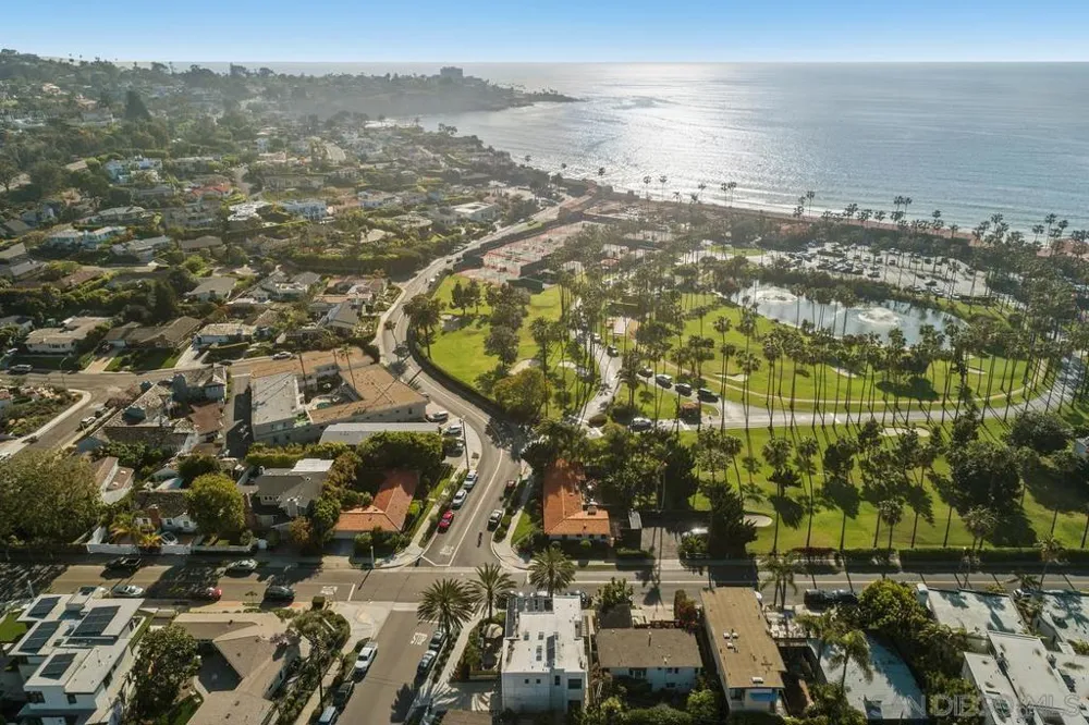 Address Not Shown La Jolla, CA 92037