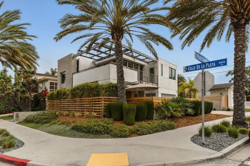 Address Not Shown La Jolla, CA 92037