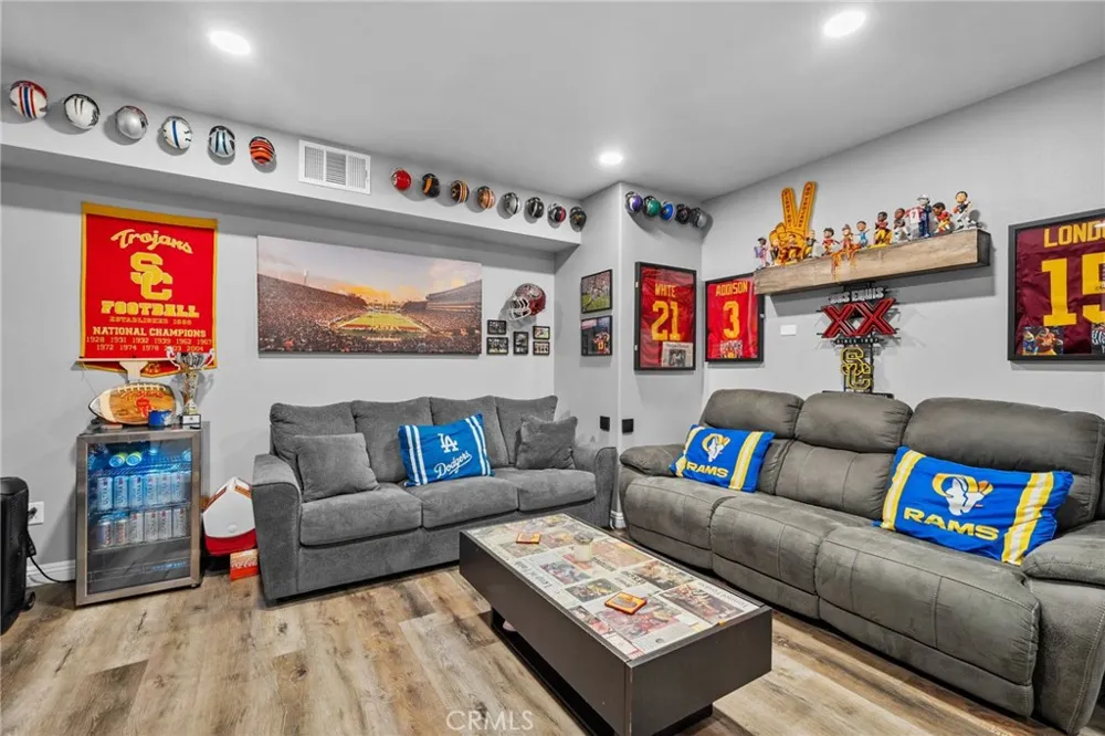 1989 Annandale Way Pomona, CA 91767