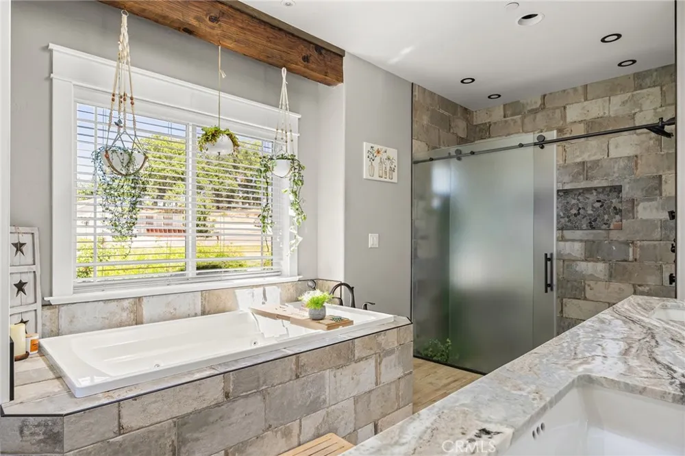 5402 Hickory Way Paradise, CA 95969