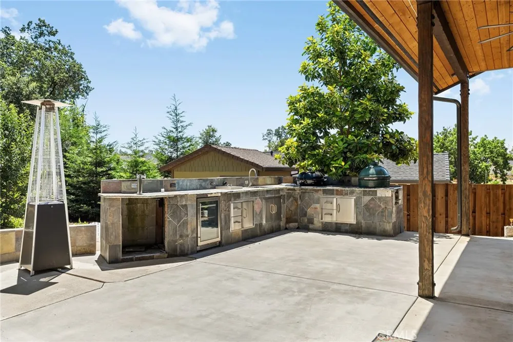 5402 Hickory Way Paradise, CA 95969